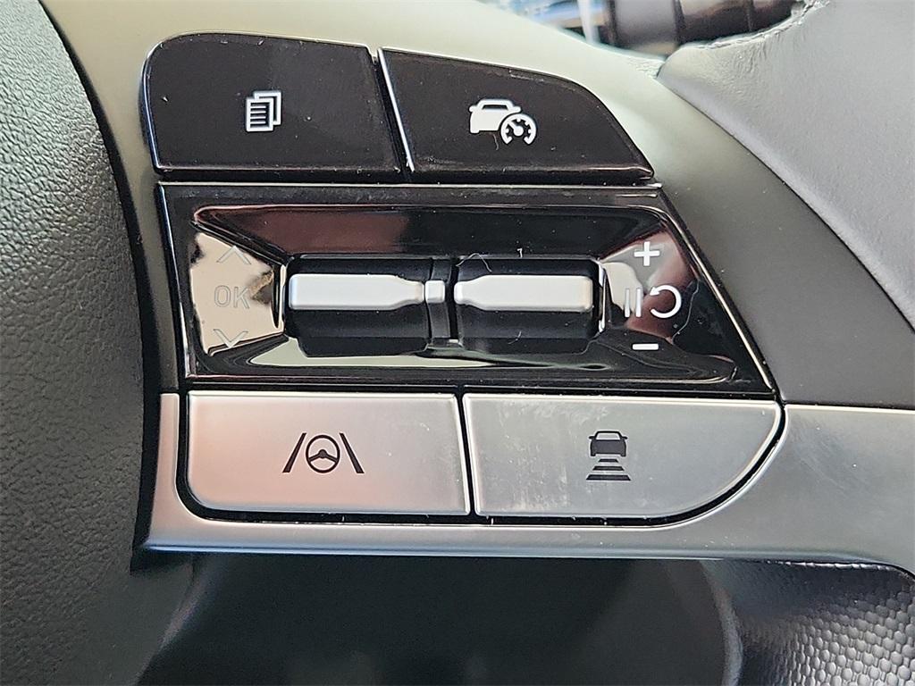new 2025 Hyundai Elantra car, priced at $27,185