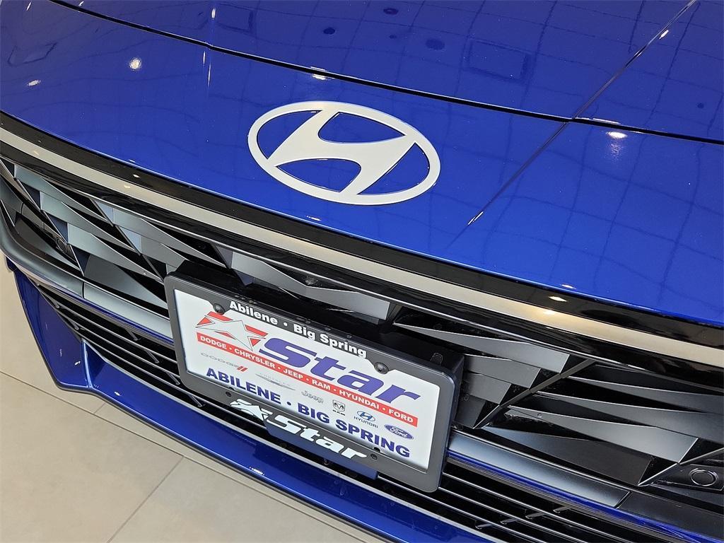 new 2025 Hyundai Elantra car, priced at $27,185