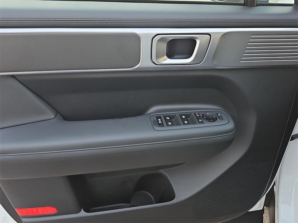 new 2025 Hyundai Santa Fe car, priced at $35,514