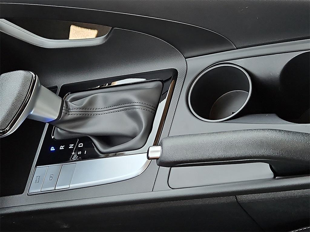 new 2025 Hyundai Elantra car, priced at $23,215
