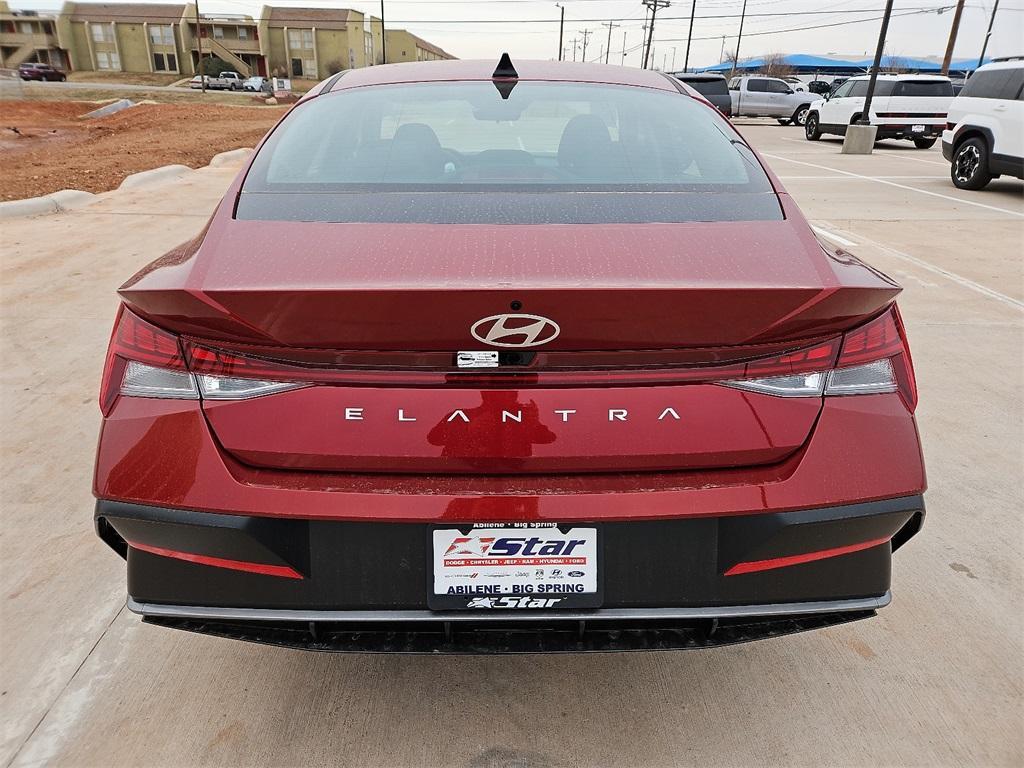 new 2025 Hyundai Elantra car, priced at $26,685