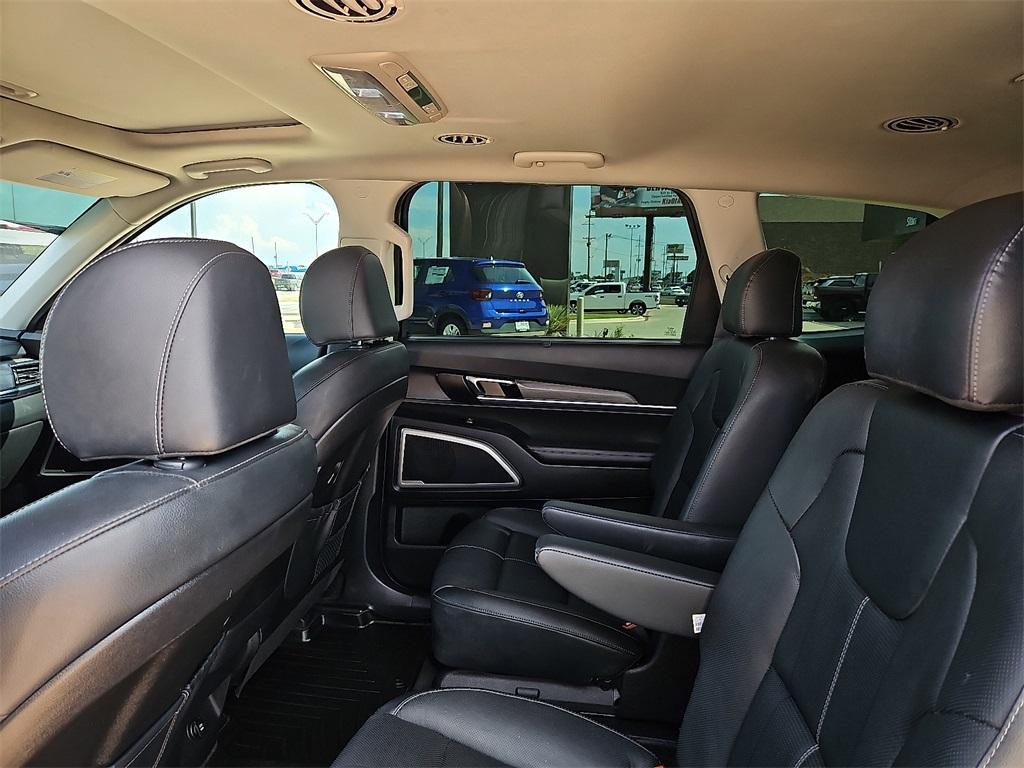 used 2022 Kia Telluride car, priced at $27,999