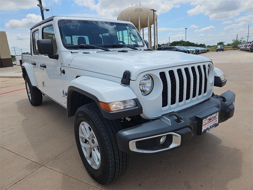 used 2023 Jeep Gladiator car, priced at $28,999