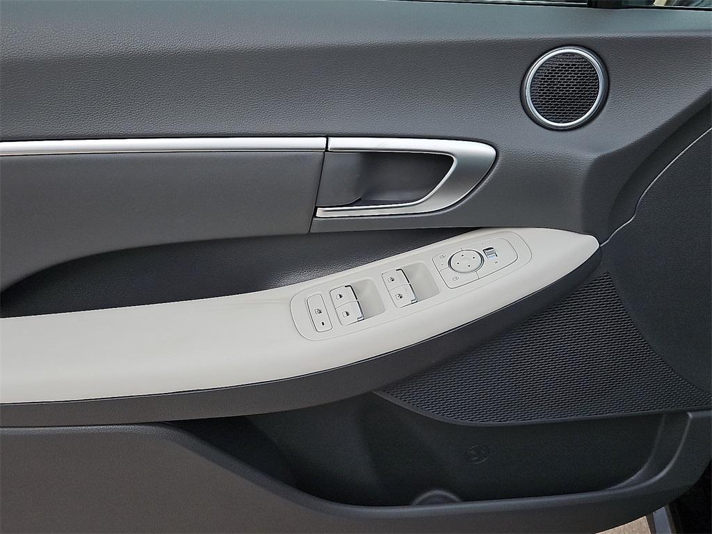 new 2025 Hyundai Sonata car, priced at $28,540