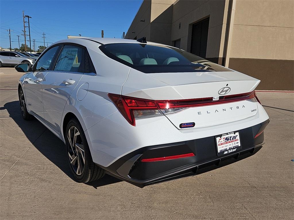 new 2025 Hyundai Elantra car, priced at $28,440