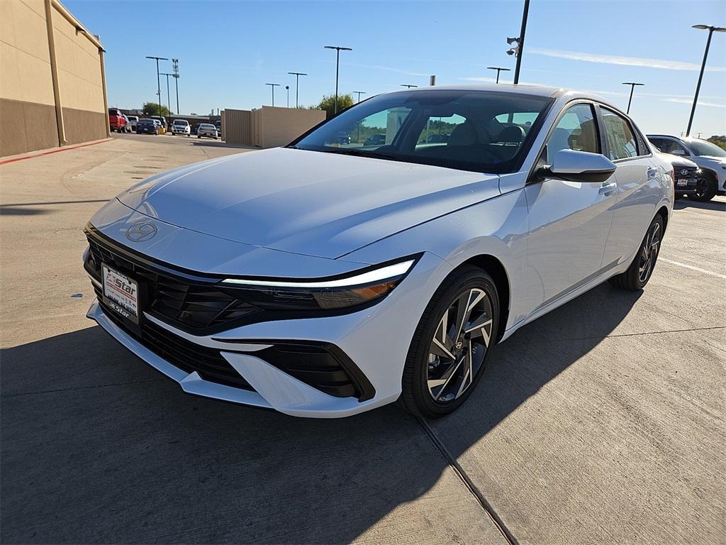 new 2025 Hyundai Elantra car, priced at $28,440