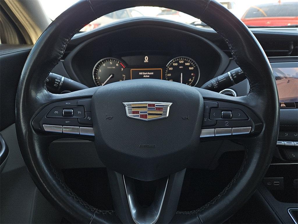 used 2022 Cadillac XT4 car, priced at $22,287