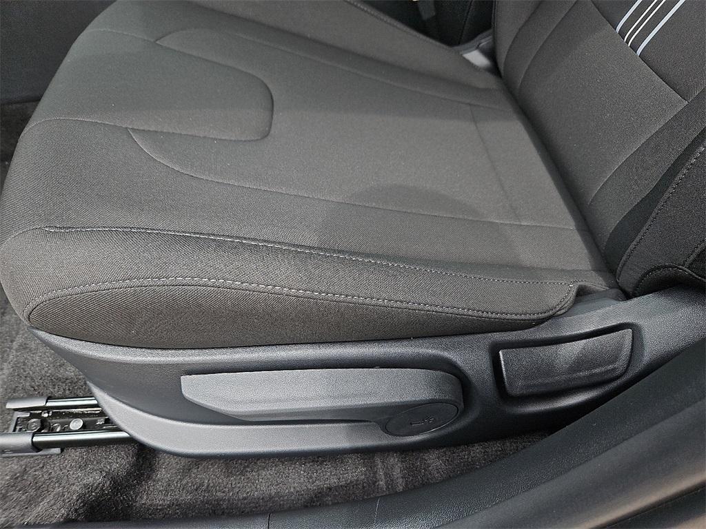 new 2025 Hyundai ELANTRA HEV car, priced at $26,955