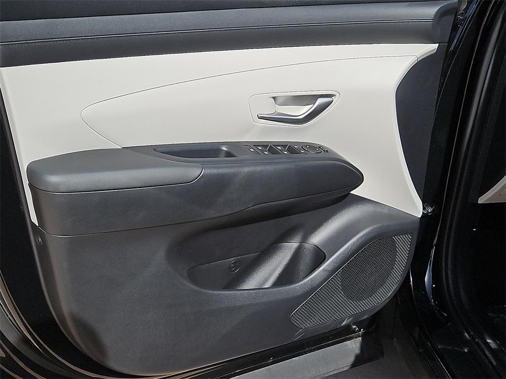 new 2025 Hyundai Tucson car, priced at $30,136