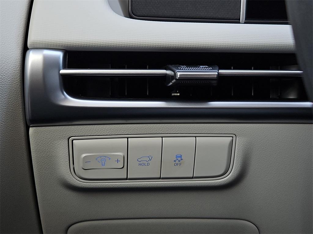 new 2025 Hyundai Tucson car, priced at $30,136