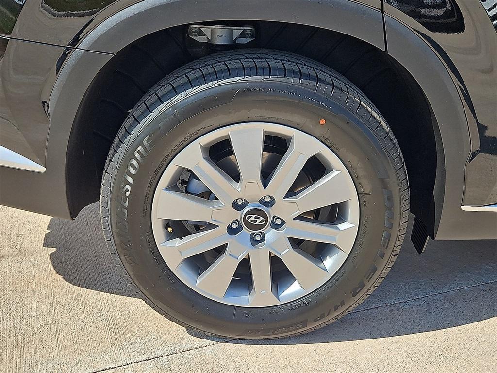 new 2025 Hyundai Palisade car, priced at $40,270