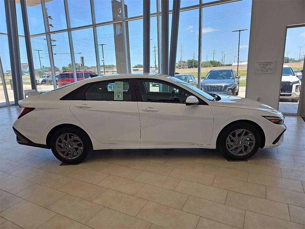 new 2025 Hyundai ELANTRA HEV car, priced at $25,480