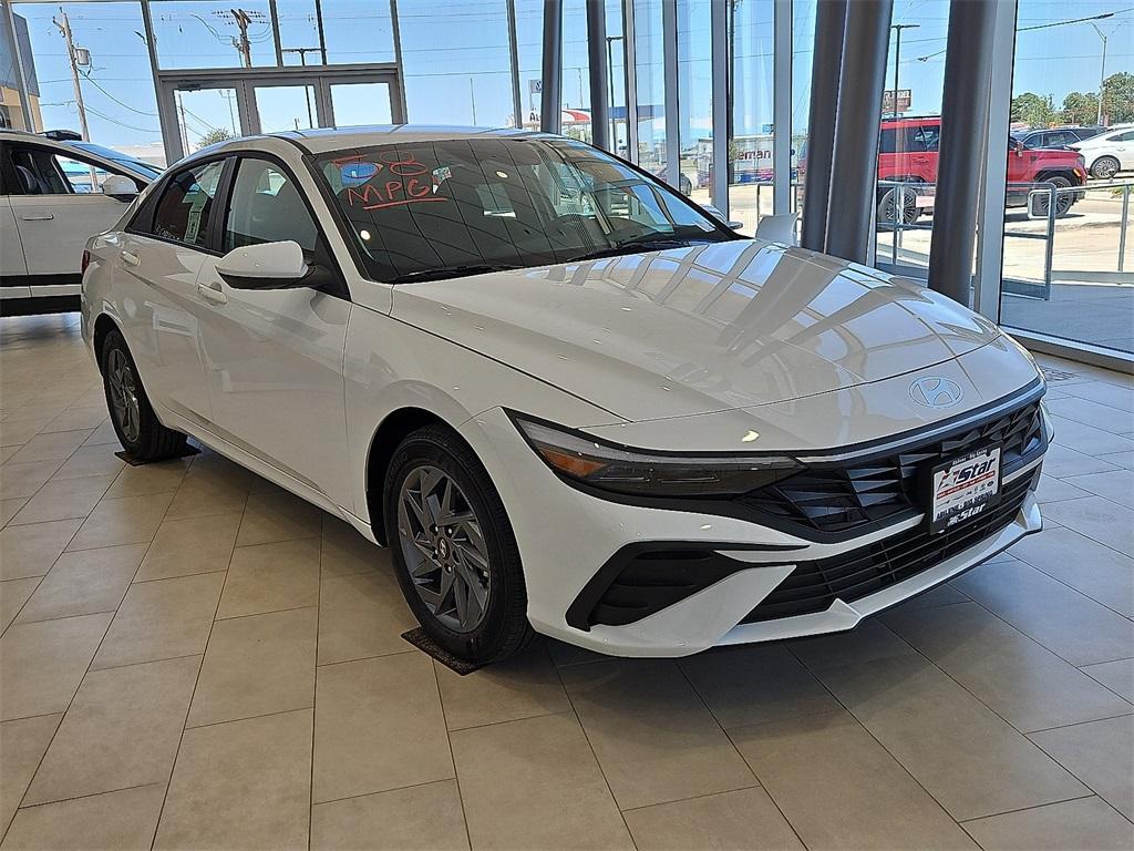new 2025 Hyundai ELANTRA HEV car, priced at $25,480