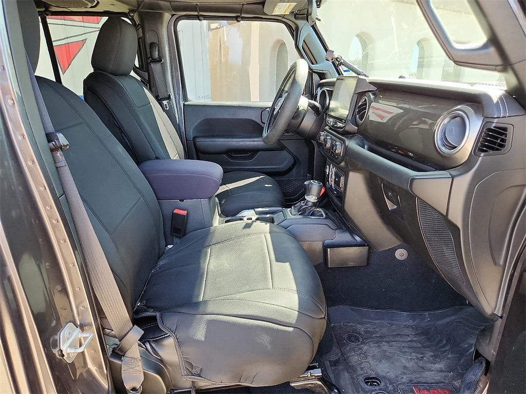 used 2018 Jeep Wrangler Unlimited car, priced at $28,977