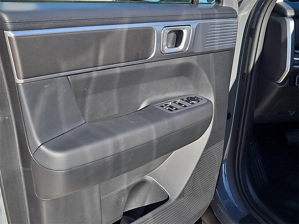 new 2025 Hyundai Santa Fe car, priced at $32,505