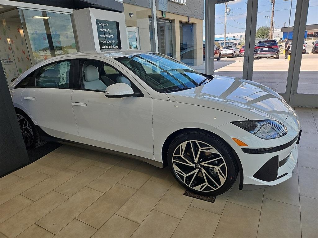 new 2025 Hyundai IONIQ 6 car, priced at $40,690