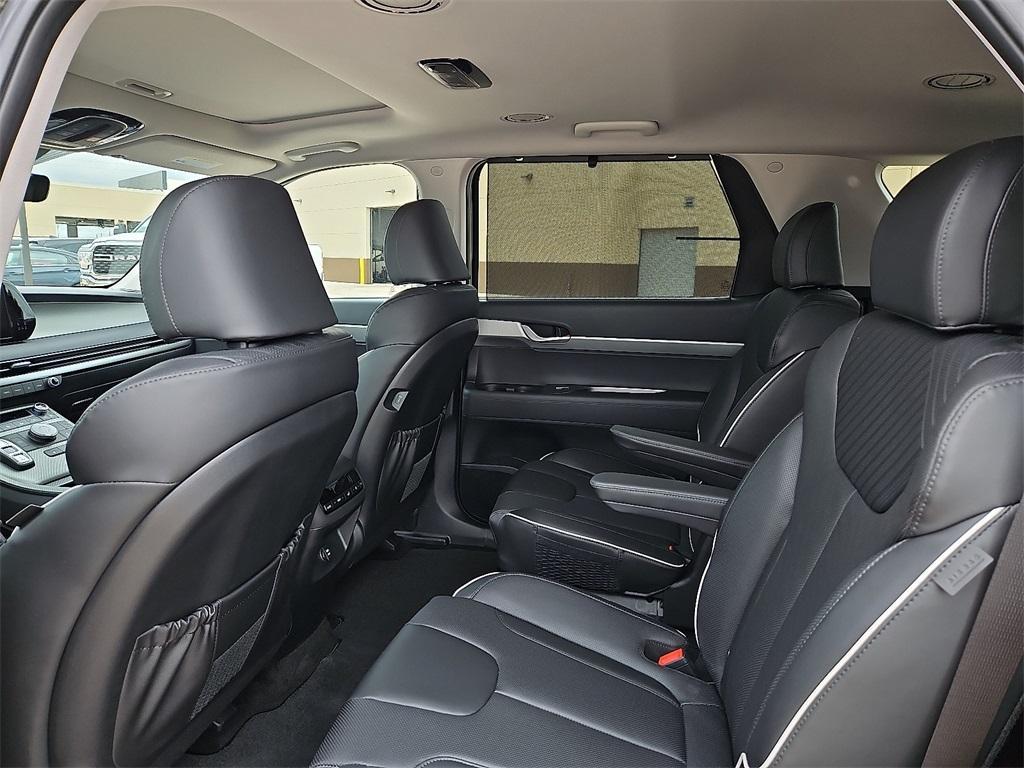 new 2025 Hyundai Palisade car, priced at $43,270