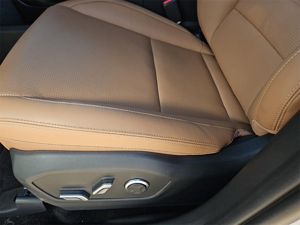 new 2025 Hyundai SANTA FE HEV car, priced at $43,995