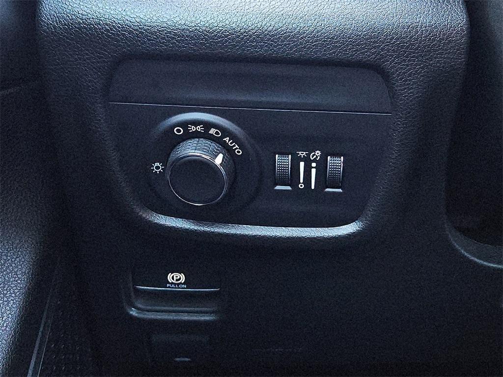 used 2023 Jeep Grand Cherokee car, priced at $27,777