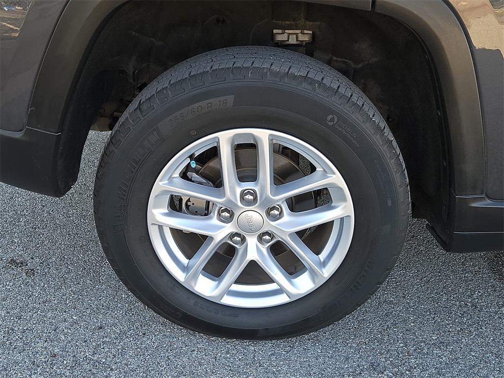 used 2023 Jeep Grand Cherokee car, priced at $27,777