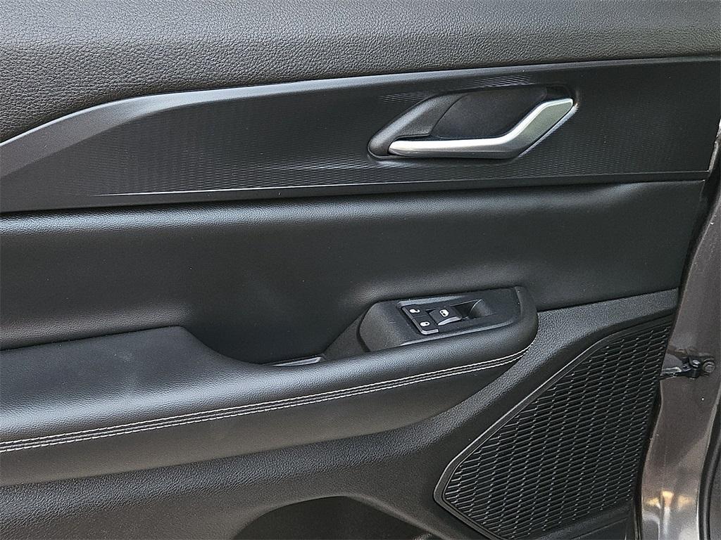 used 2023 Jeep Grand Cherokee car, priced at $27,777