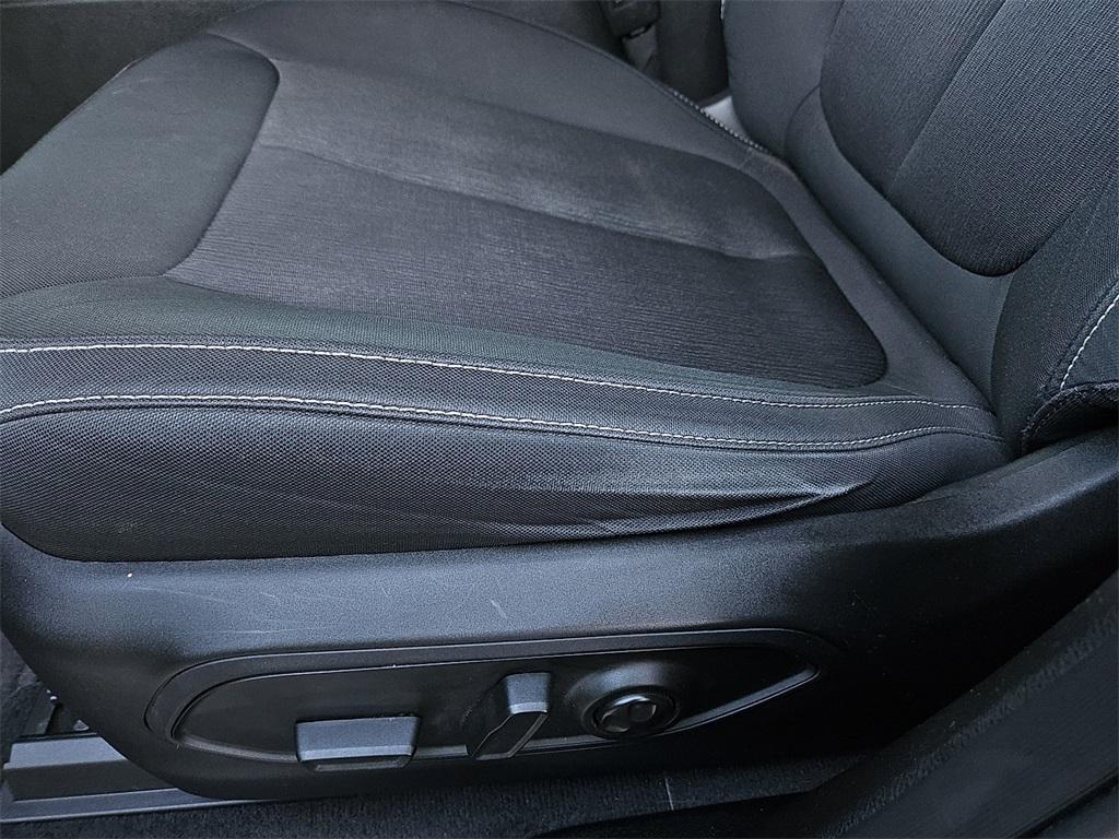 used 2023 Jeep Grand Cherokee car, priced at $27,777