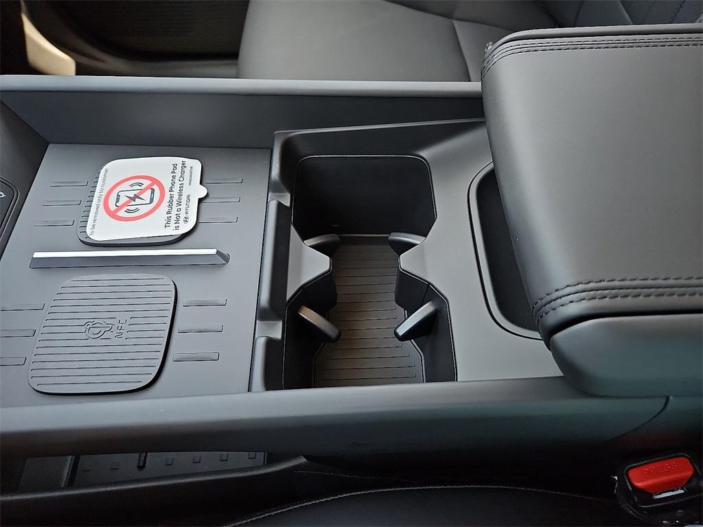 new 2025 Hyundai SANTA FE HEV car, priced at $38,984