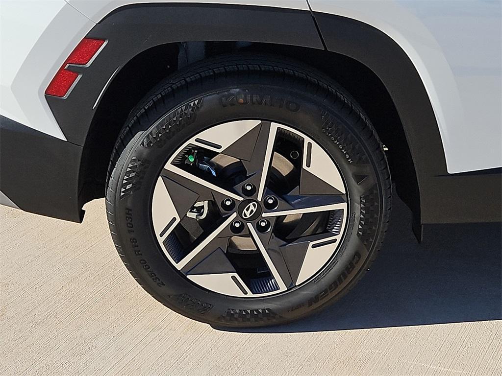new 2025 Hyundai Tucson car, priced at $30,532