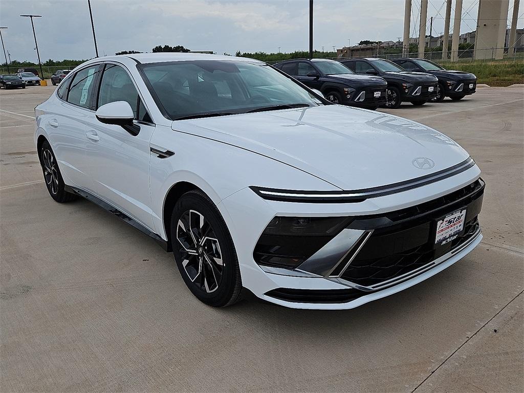 new 2025 Hyundai Sonata car, priced at $30,330