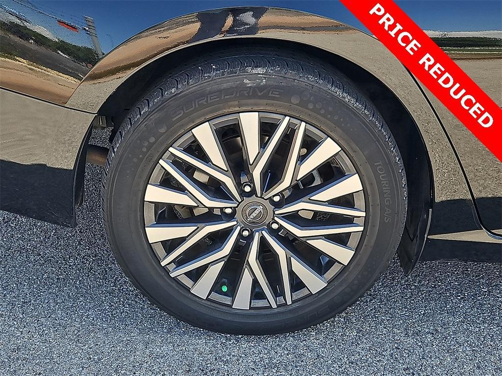 used 2023 Nissan Altima car, priced at $20,977