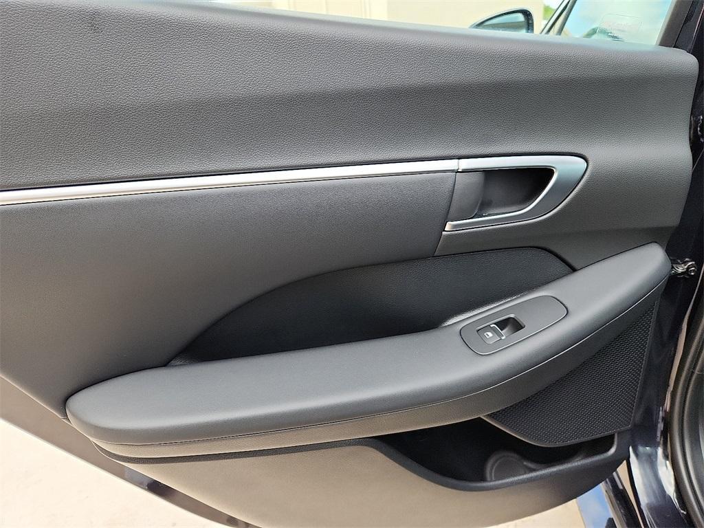 new 2025 Hyundai Sonata car, priced at $28,065