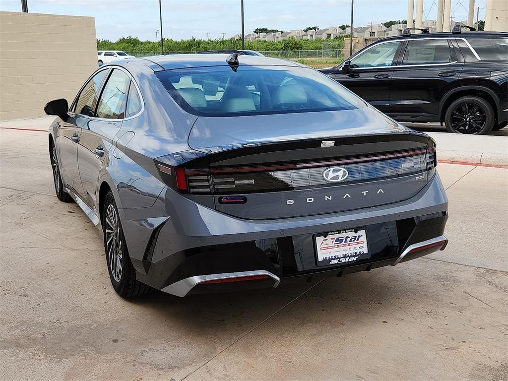 new 2025 Hyundai Sonata Hybrid car, priced at $37,980