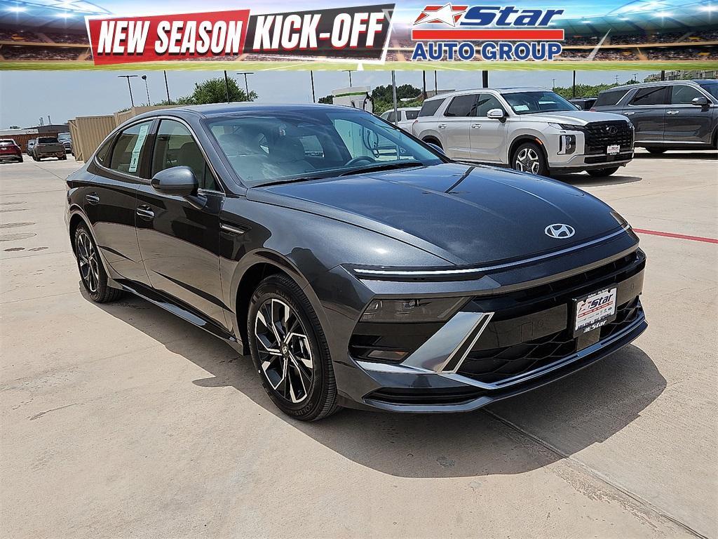 new 2025 Hyundai Sonata car, priced at $28,080