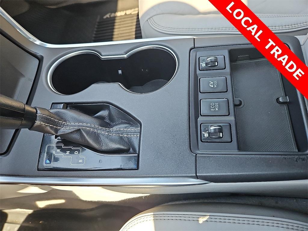 used 2016 Toyota Camry Hybrid car, priced at $12,998