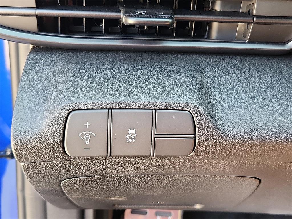 new 2025 Hyundai Elantra car, priced at $24,355