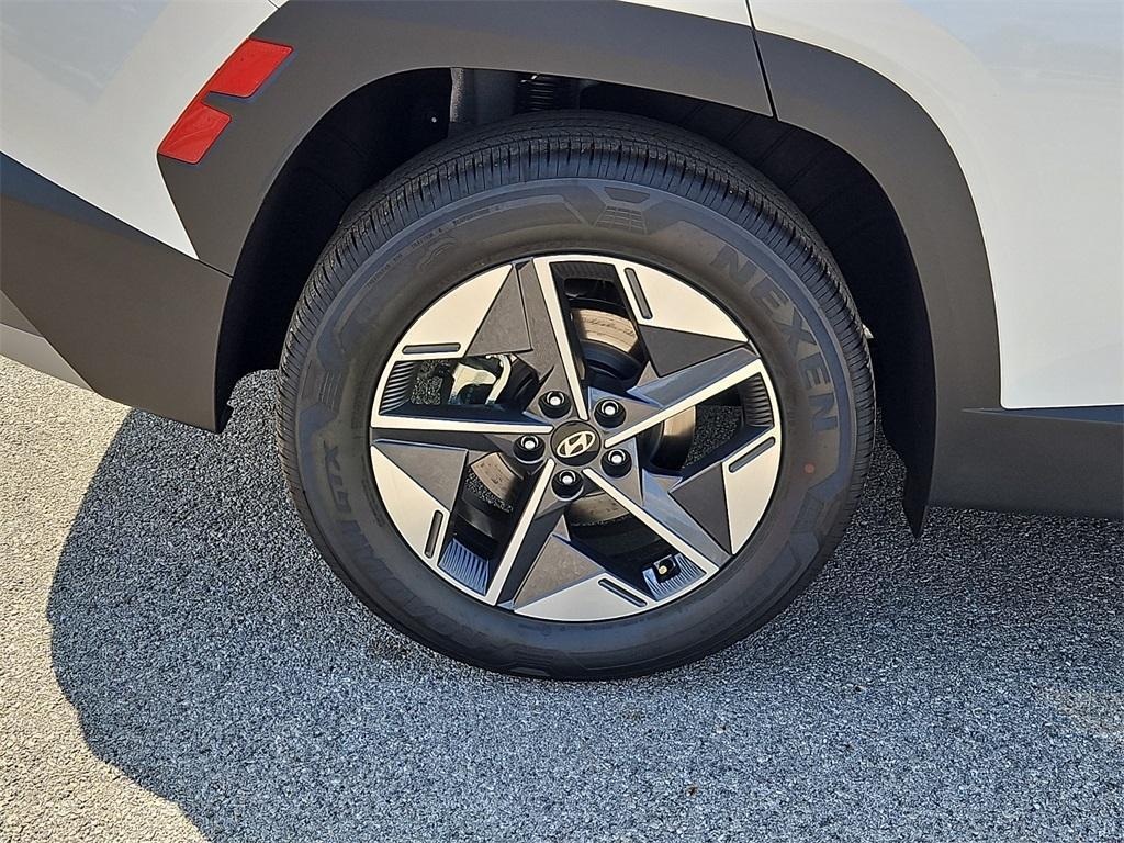new 2025 Hyundai Tucson car, priced at $32,444