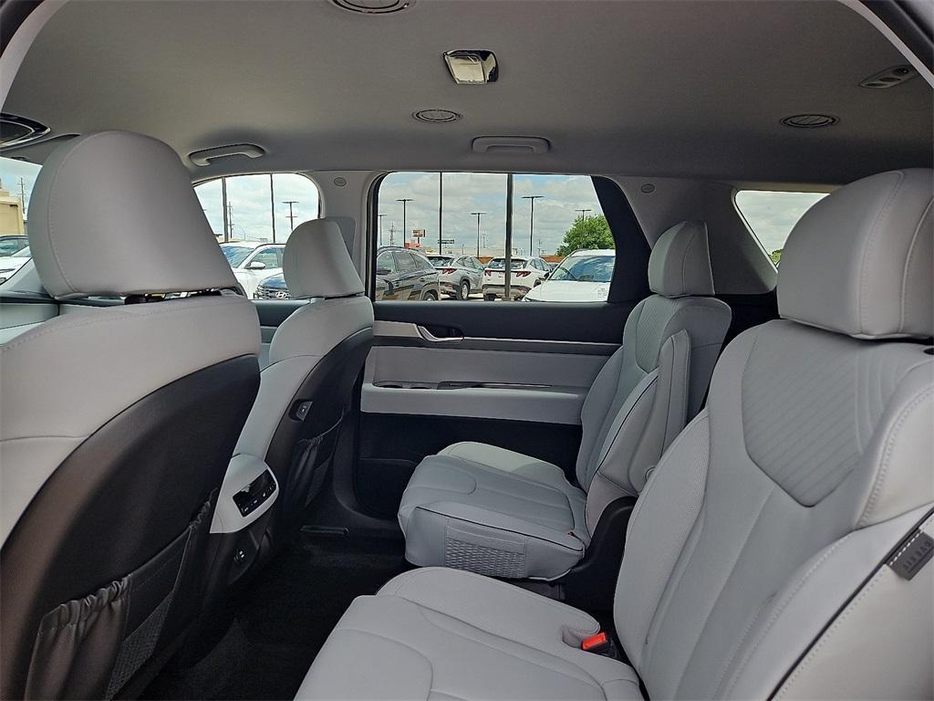 new 2025 Hyundai Palisade car, priced at $40,270