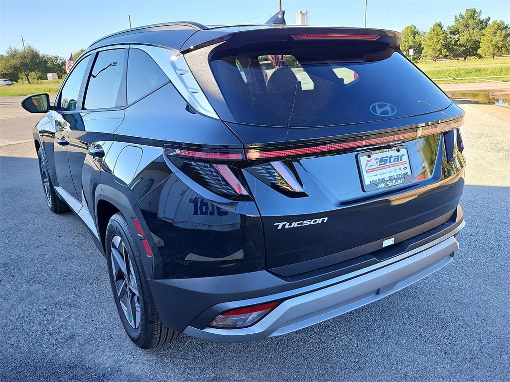 new 2025 Hyundai Tucson car, priced at $32,000