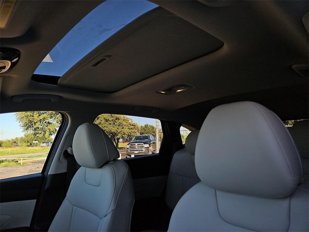 new 2025 Hyundai Tucson car, priced at $32,000
