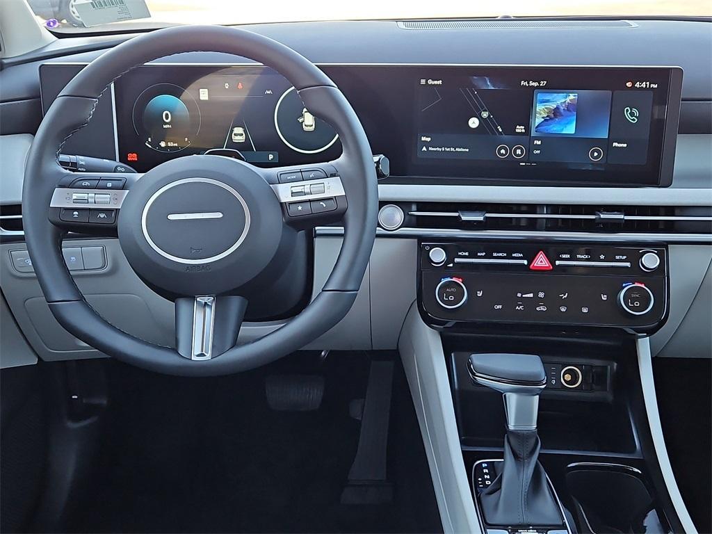 new 2025 Hyundai Tucson car, priced at $32,000
