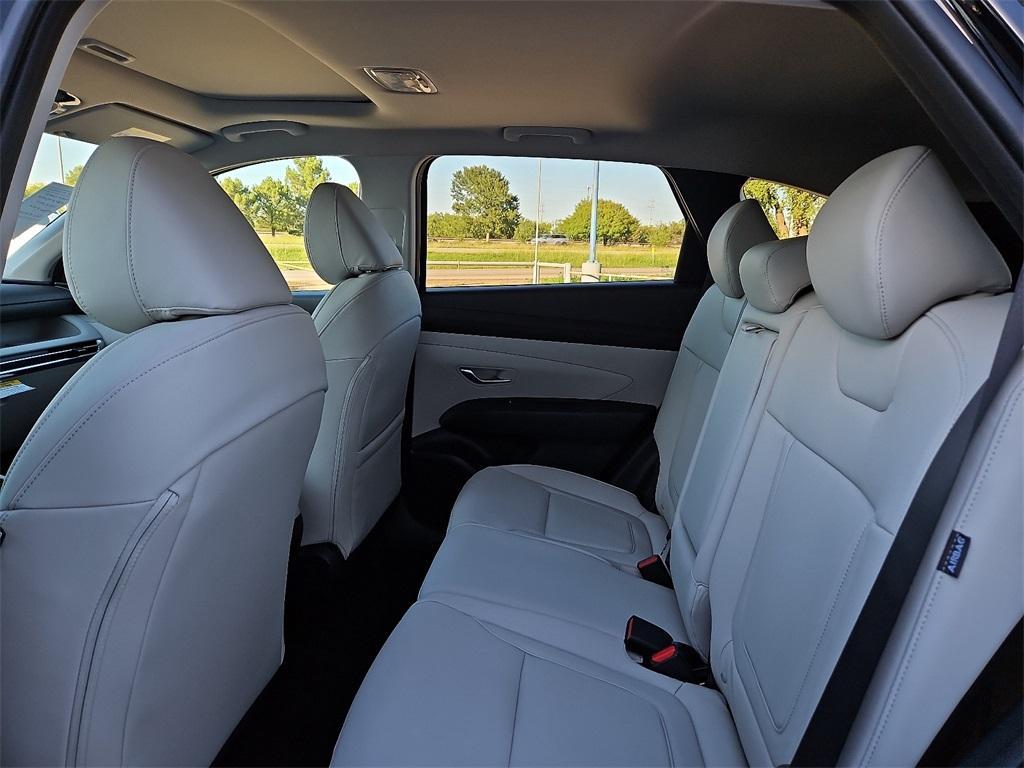 new 2025 Hyundai Tucson car, priced at $32,000