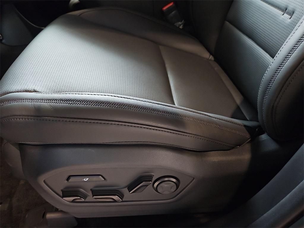 new 2025 Hyundai SANTA FE HEV car, priced at $46,929