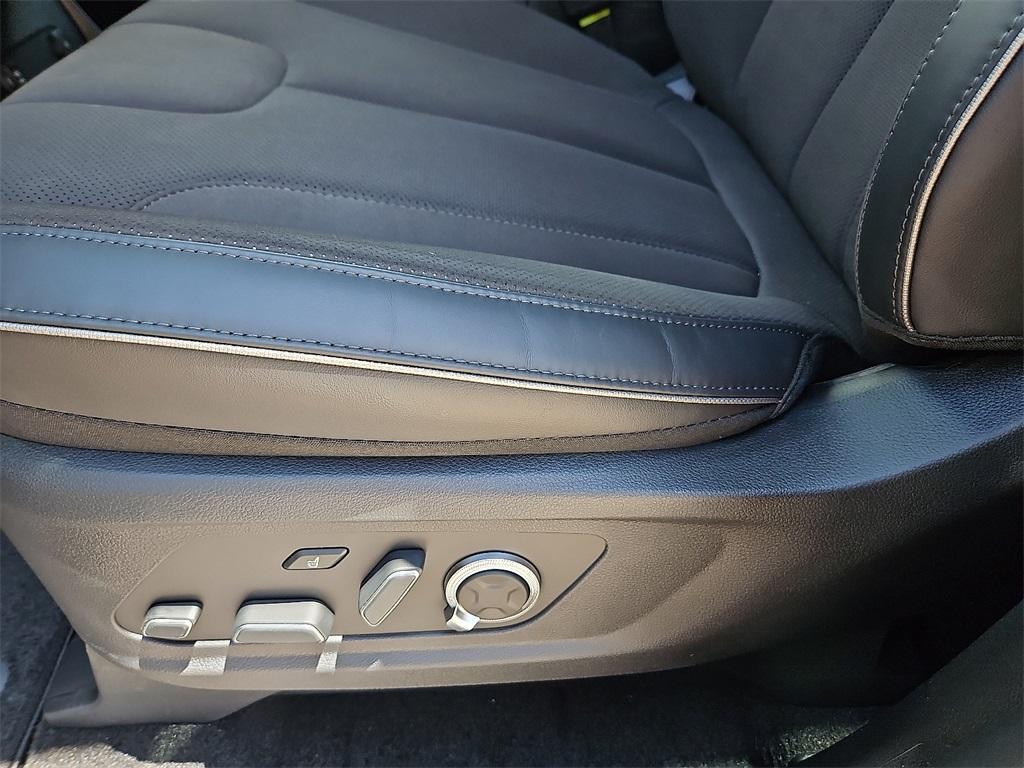 new 2025 Hyundai Palisade car, priced at $53,860