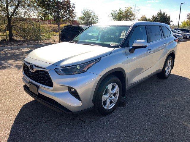 used 2023 Toyota Highlander car, priced at $35,495