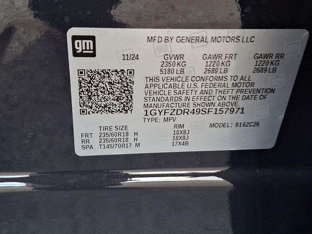 new 2025 Cadillac XT4 car, priced at $47,715