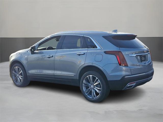 new 2025 Cadillac XT5 car, priced at $54,990