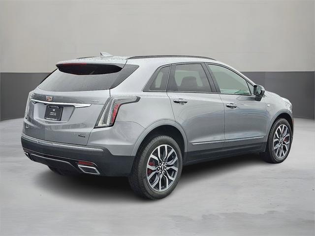 new 2025 Cadillac XT5 car, priced at $60,179