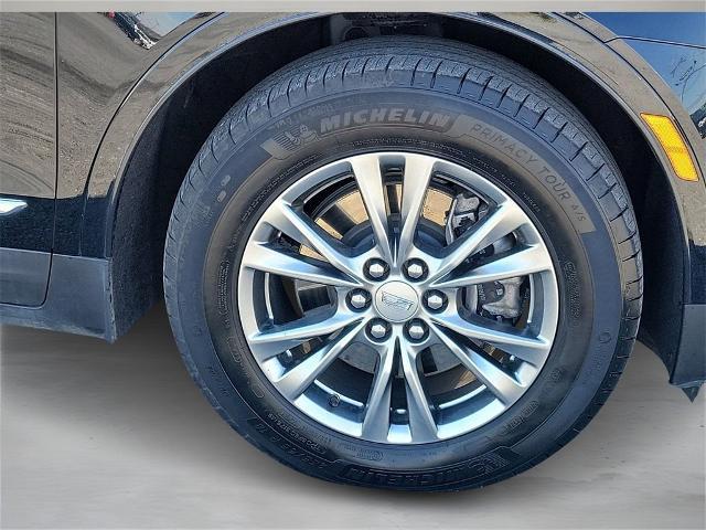 used 2021 Cadillac XT5 car, priced at $33,988