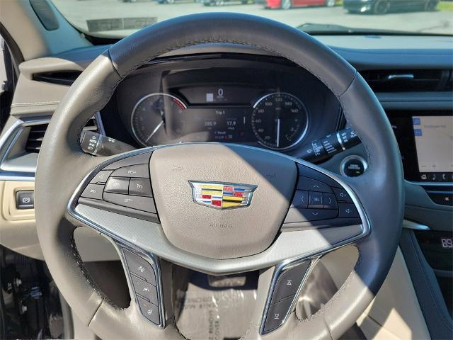 used 2021 Cadillac XT5 car, priced at $33,988