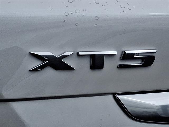 new 2025 Cadillac XT5 car, priced at $60,860